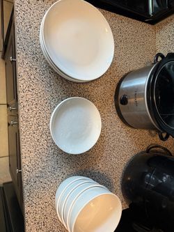 White Target Dinnerware Set – Plates & Bo