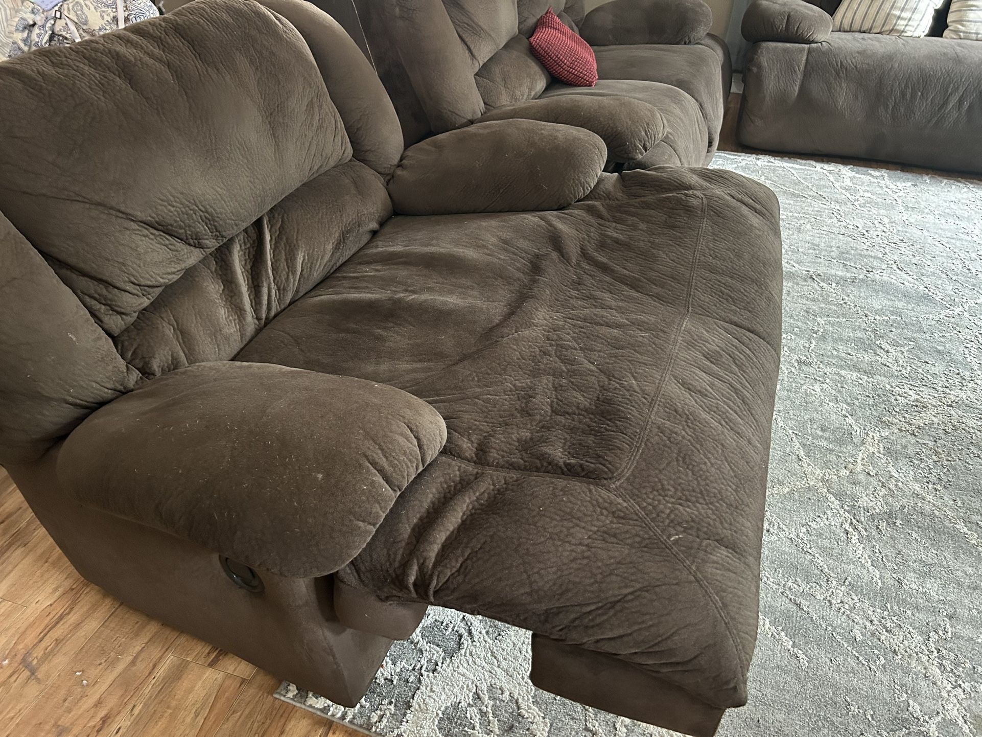 Free Power Reclining Sofa Set