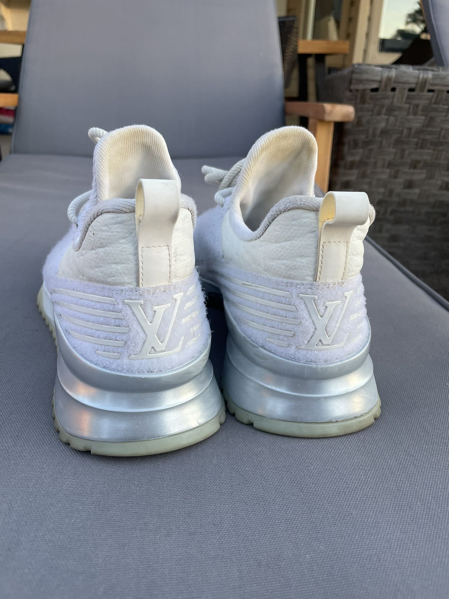 Louis Vuitton White Knit Fabric V.N.R Sneakers,New Products : American Fashion Style Bags On Sale