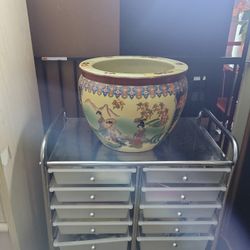 Vintage Chinese Hand Painted Planter.