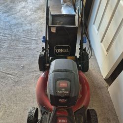 The Toro 22" Recycler with SmartStow and Personal Pace