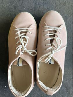 Ecco Women’s Pink Leather Sneakers – Size 8