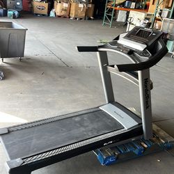 Norditrack Elite 900 Treadmill