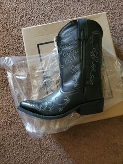 Girls Smokey Mountain Boots Size 2