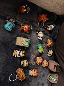 Doorables Keychains And Skelefairies