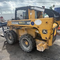 2006 John Deere Skid Steer 325 