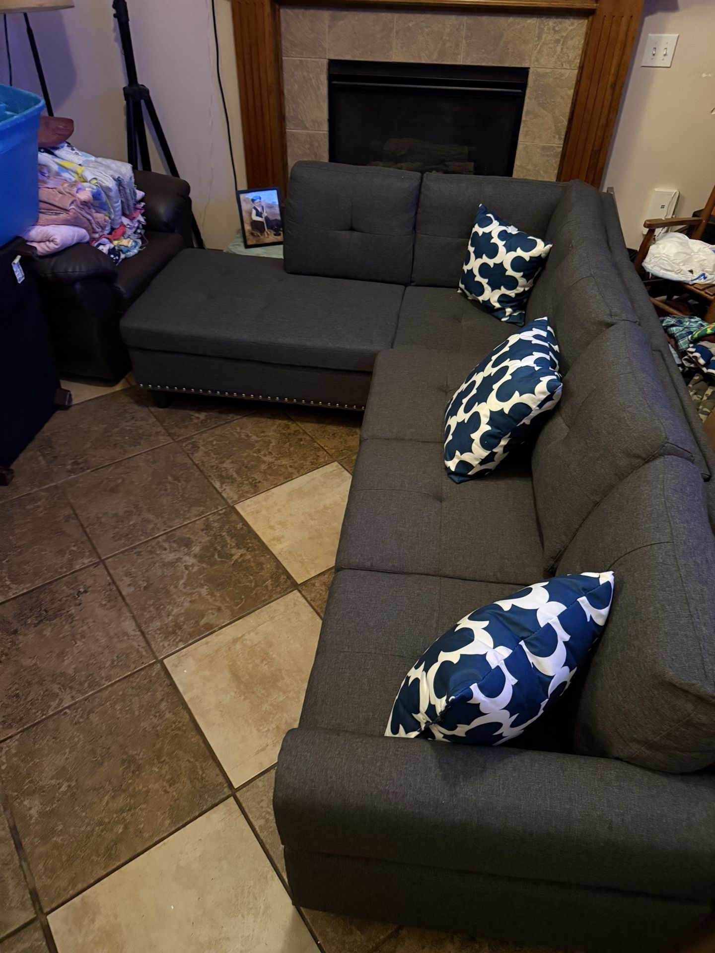 Devion Sectional