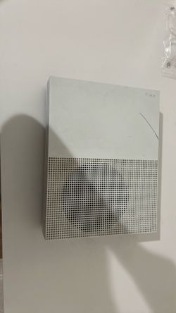 Xbox one S for sale with the cables