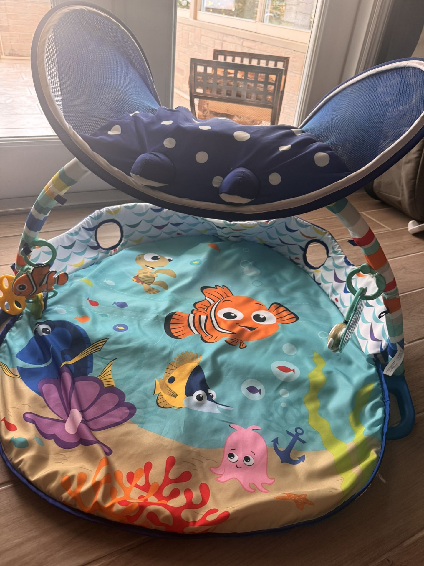 Finding Nemo Lights Activity Gym