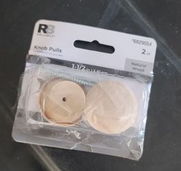 Natural wood pull knobs