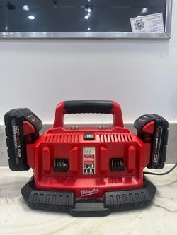 Milwaukee 48-59-1806 M18 18V Six-Pack Sequential Battery Charger 6-Port