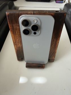 iPhone 15pro 128