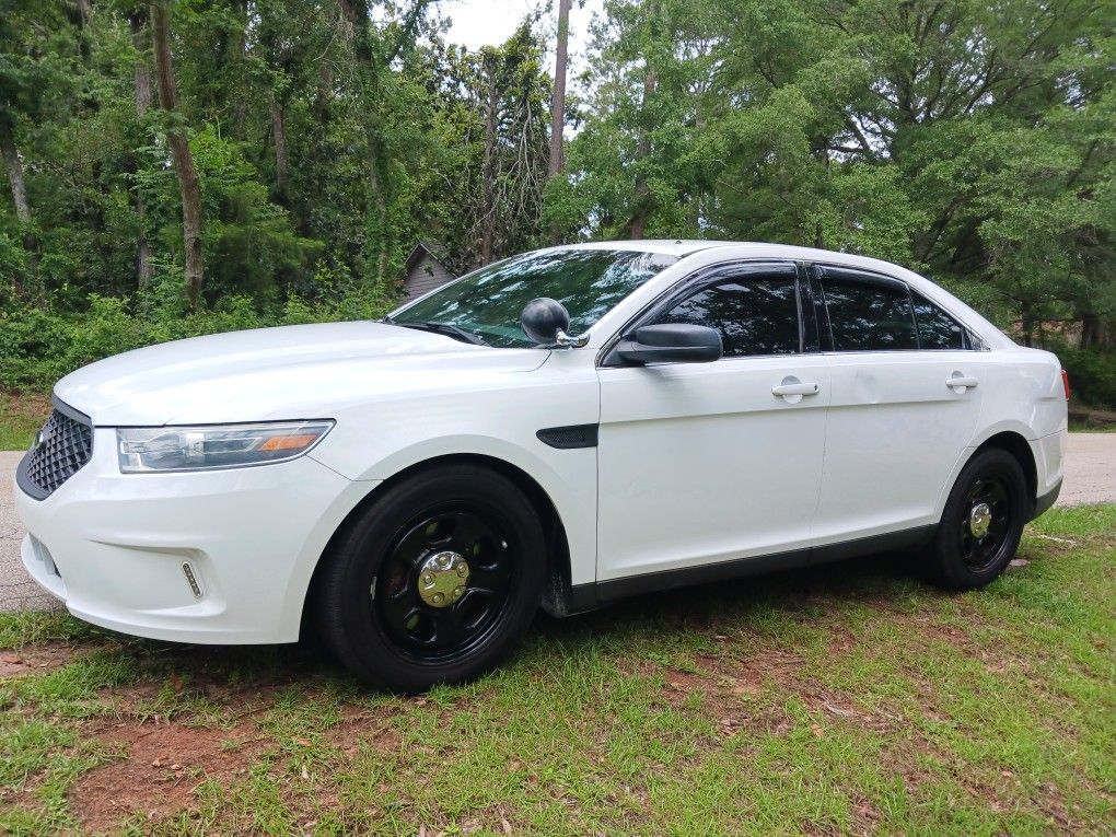 2016 Ford Taurus