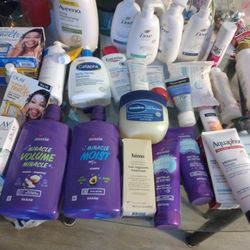 All Kinds Of Cosmetics 