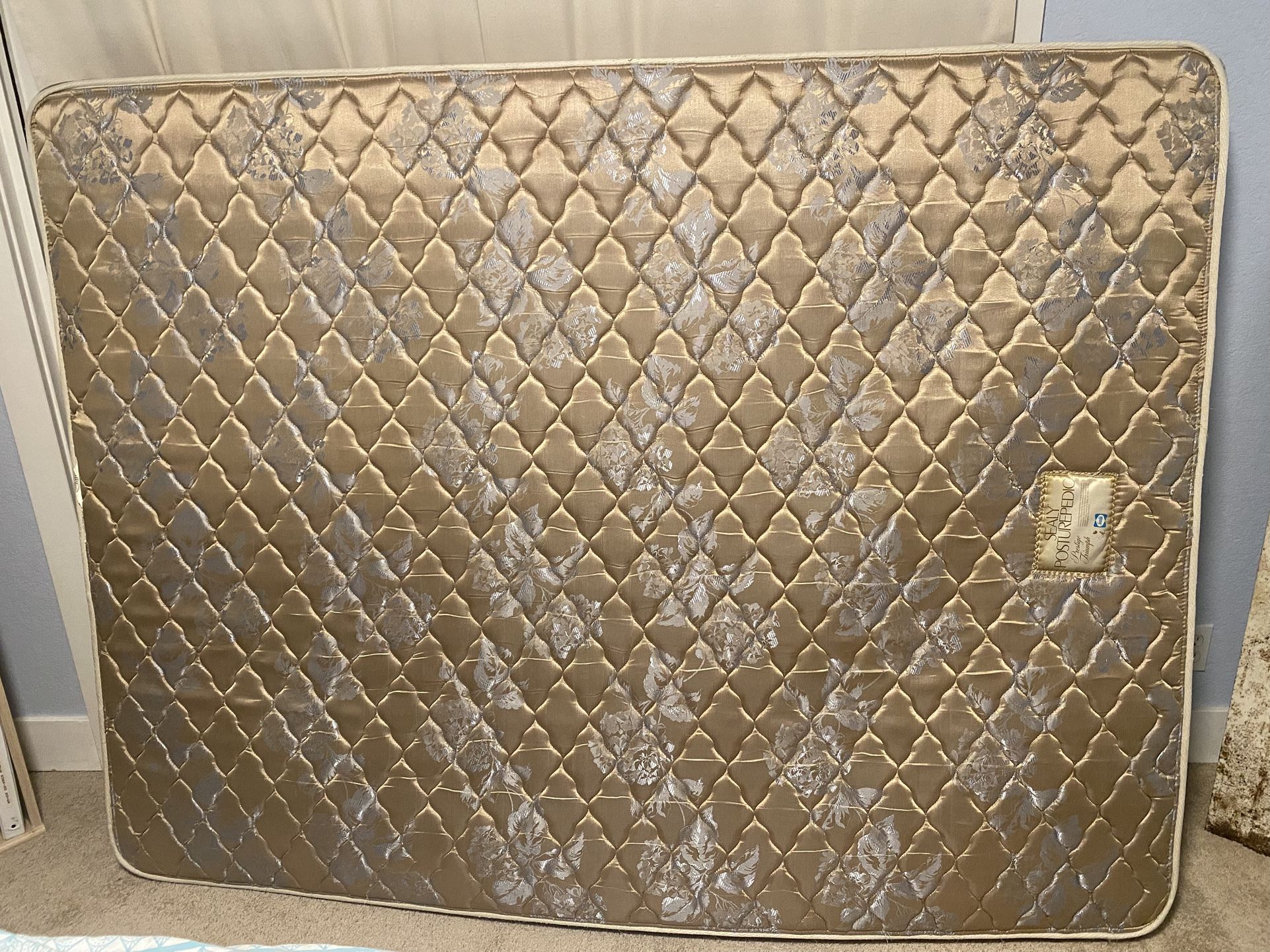 Free Queen Size Mattress 