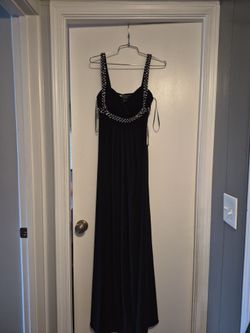 Gorgeous black formal gown