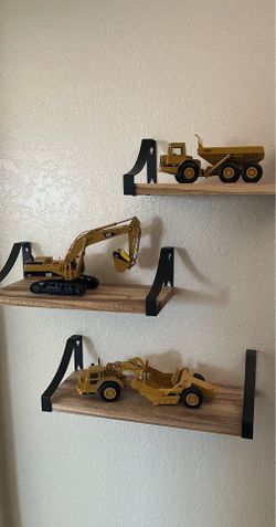 Diecast construction vehicles