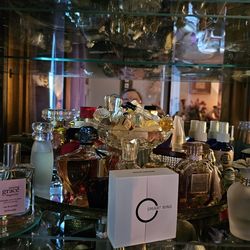 Perfumes And Trinkets!