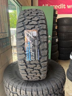 37 x12.50R17 blackhawk rt