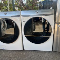 SAMSUNG WASHER AND GAS DRYER / FREE DELIVER