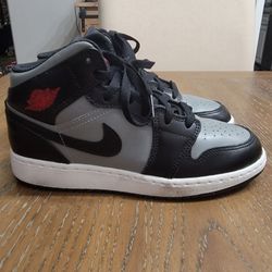 Air jordan 1 Mid Shadow