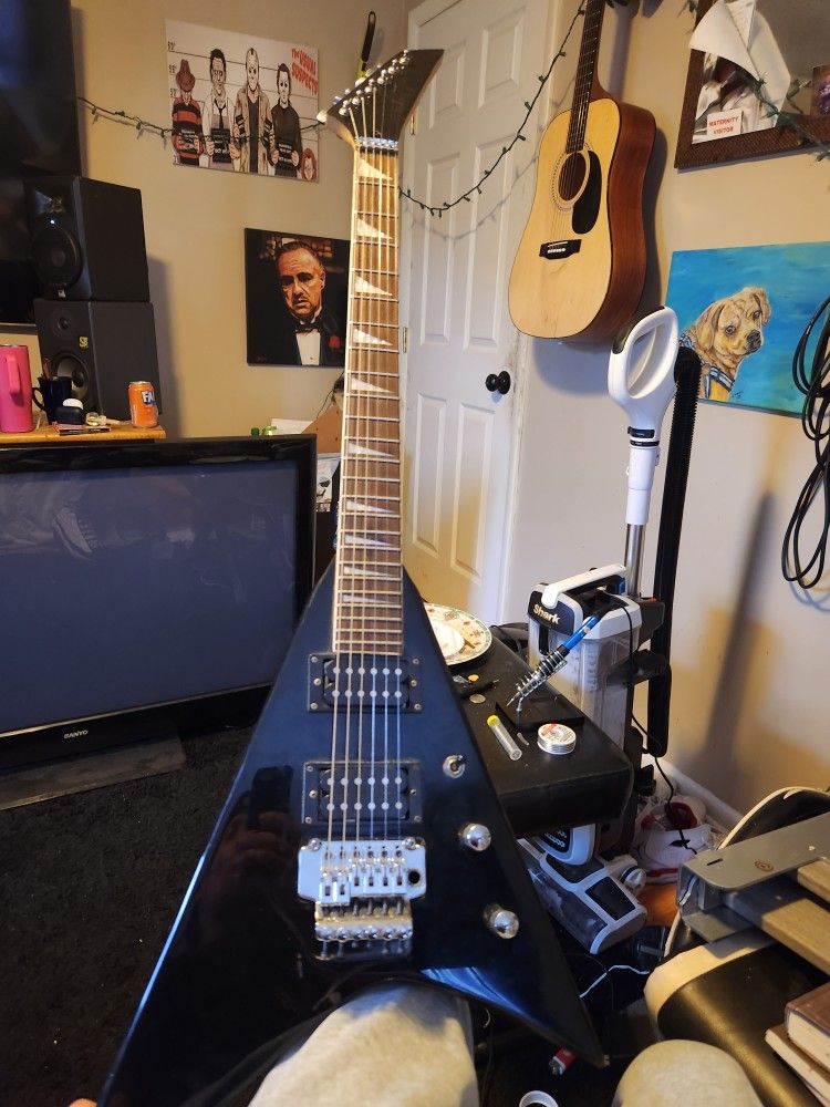 Knockoff Flying V