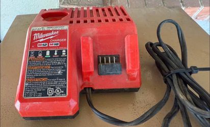 Milwaukee M18/M12 combo charger