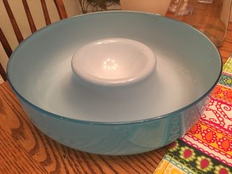 Glass chip and dip bowl