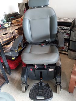 Freestyle quickie powerchair