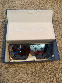 Louis Vuitton Sun Glasses