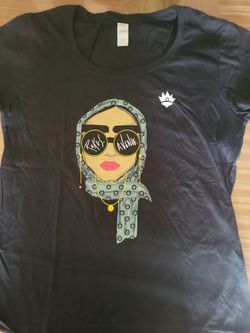 Ruckus Avenue Hijab T-shirt