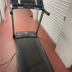 Nordic Track Treadmill T Series 6.5s, 2.6 CHP (ACCEPTING OFFERS)