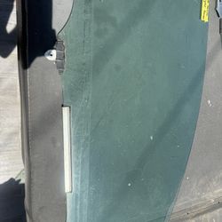 2014 2015 2016 2017 2018 Toyota Corolla Front Right Passenger Windshield 