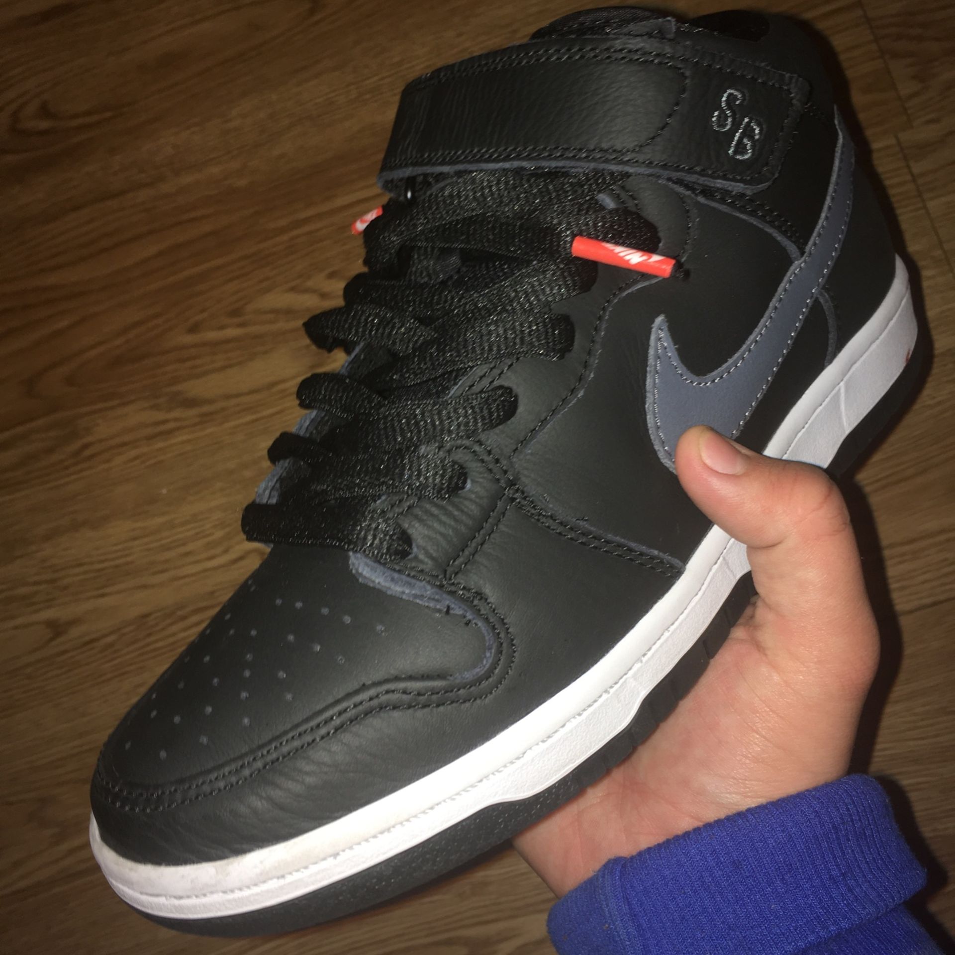 nike dunks mid size 6 mens