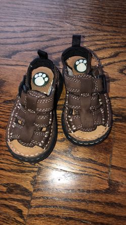 Toddler boys buster brown leather sandals size 5M