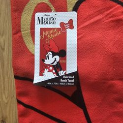 "MINNIE MOUSE" OVERSIZED BEACH TOWEL  ⛱️ 