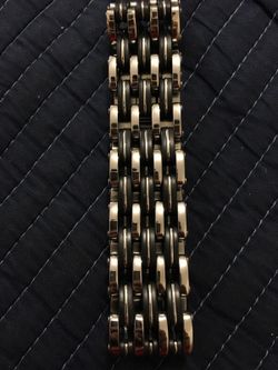 Black rubber link bracelet