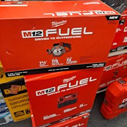 MILWAUKEE M12 FUEL BRUSHLESS CIRCULAR SAW