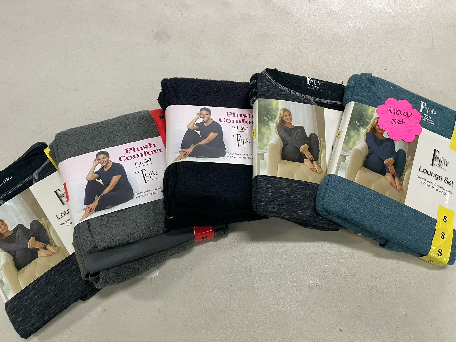 Women Lounger Sets - Mutiple Colors 