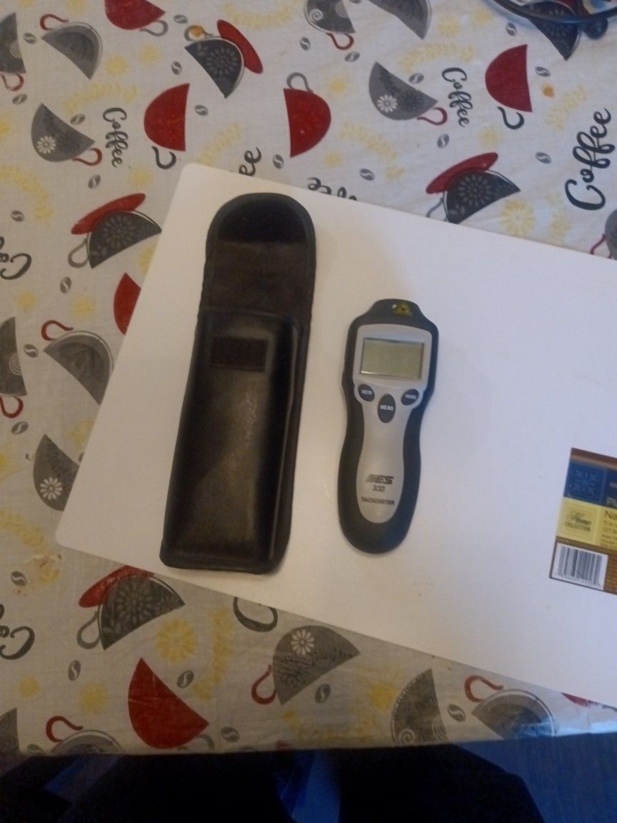 ES Láser Tachometer 332