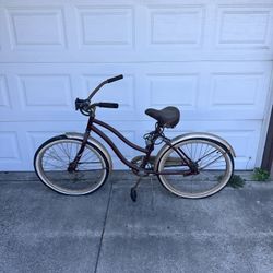 Women’s Huffy Beach Cruiser