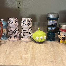 Disney on Ice cups