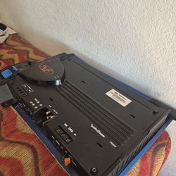 Rockford fosgate amplifier  500 rms clean power  120 today
