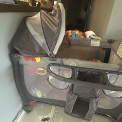 Baby Bassinet Foldable 
