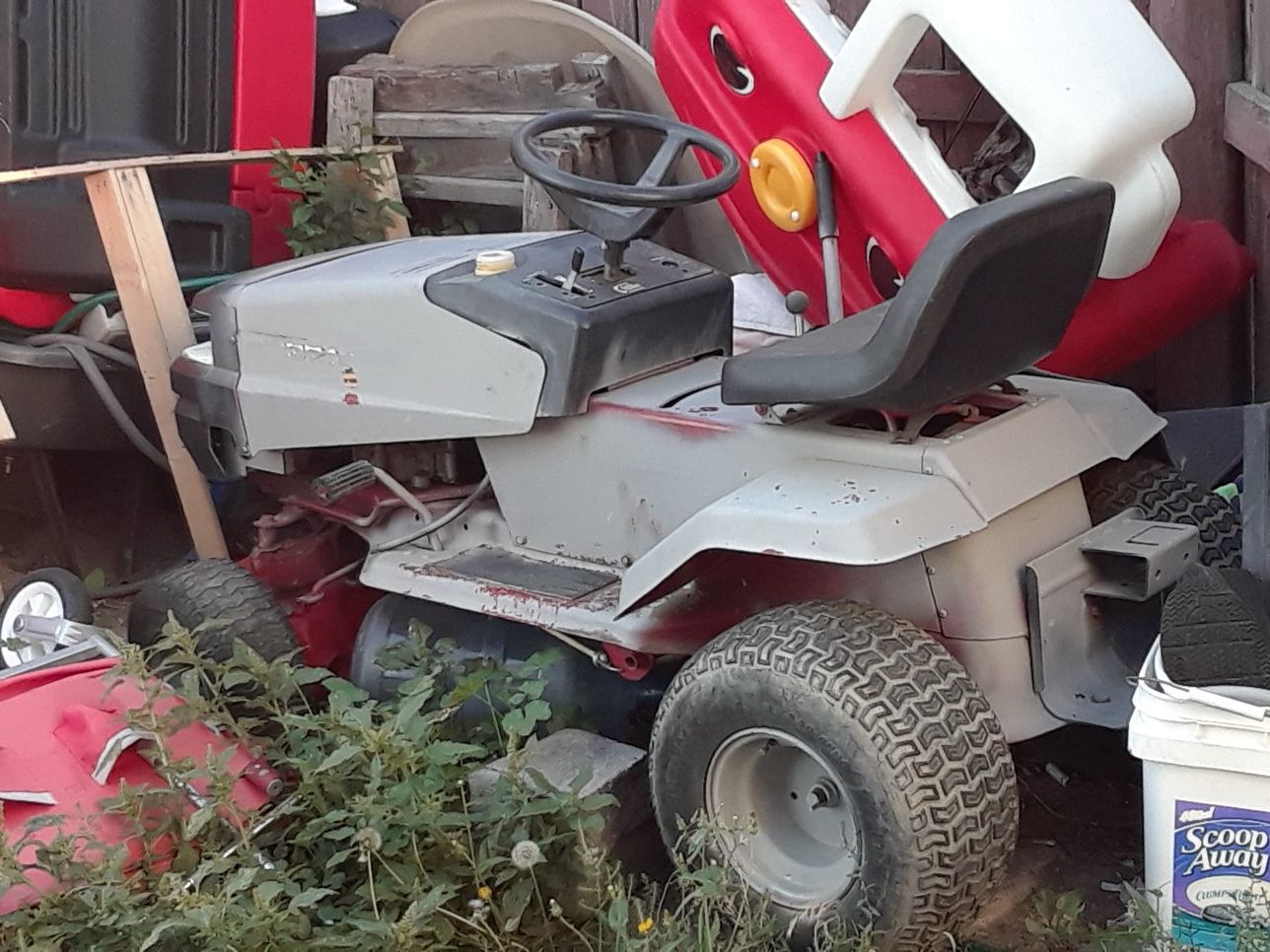 Murray riding lawn mower