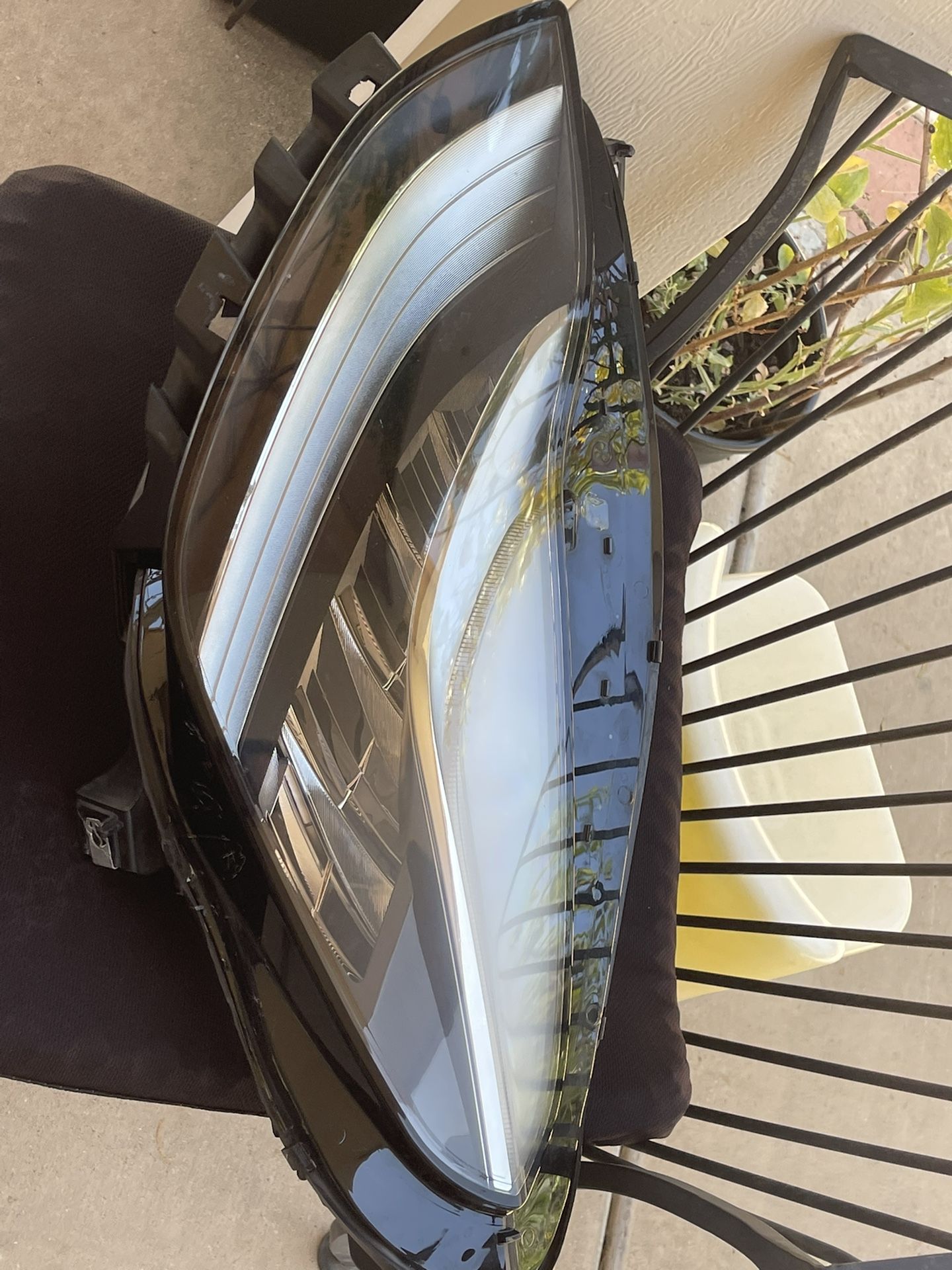 Tesla Model 3 Headlight Left Driver Side. Please Read Descriptions