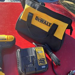 20 Volt Dewalt Drill Battery And Charger Plus Bag