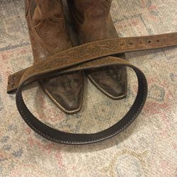Woman’s Western Boots And Belt 