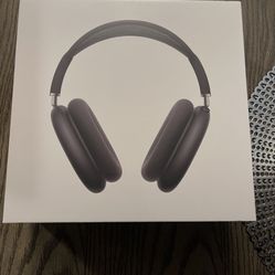AirPod Pro Maxes 