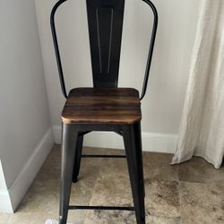 4 Bar Stools